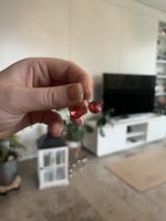 Rote Ohrringe mit Strasssteinen – Neuwertig & Zeitlos!
