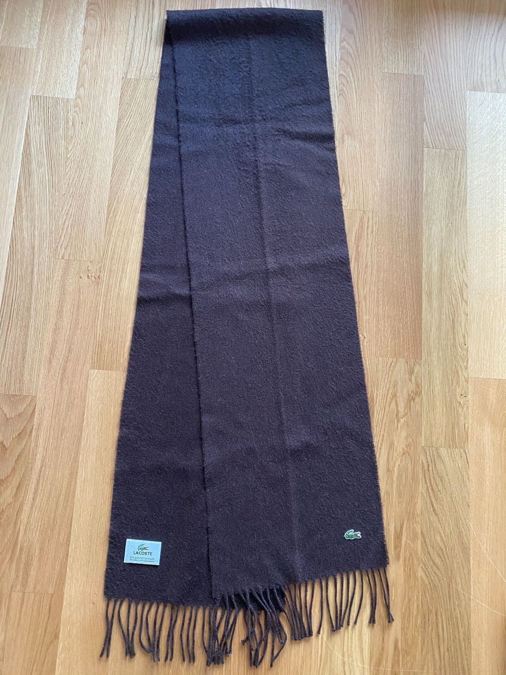 Lacoste Sciarpe: ORIGINAL LACOSTE SCHAL ÉCHARPE LP: 129.- – Nuovo (secondo la descrizione) da Zürich venduto da TRIKOTKAISER 1