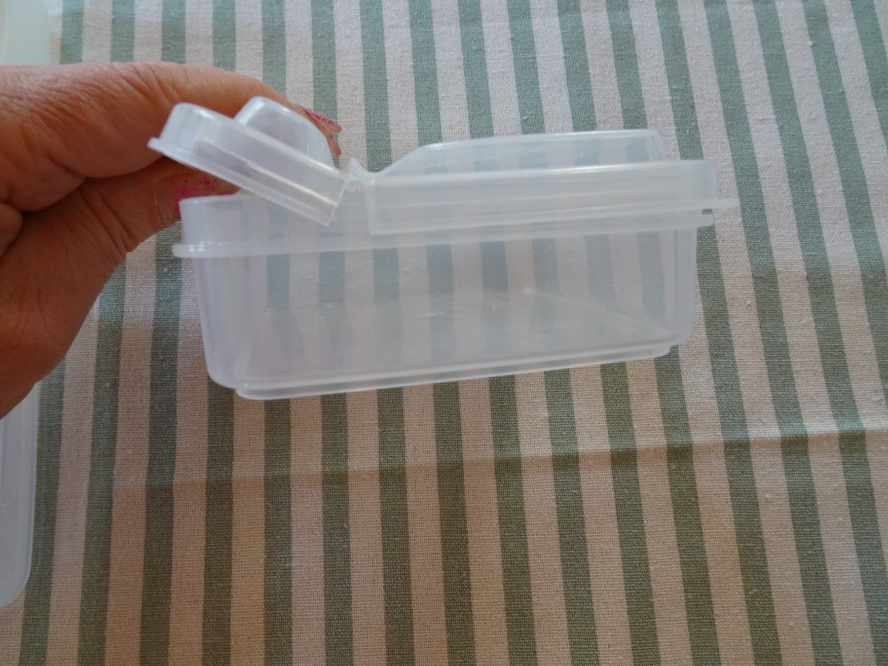 Behälter & Ähnliches: 3 Stk. spezielle Plastikbehälter - 260314 – Gebraucht aus Küssnacht am Rigi von Good4Deckeli 1