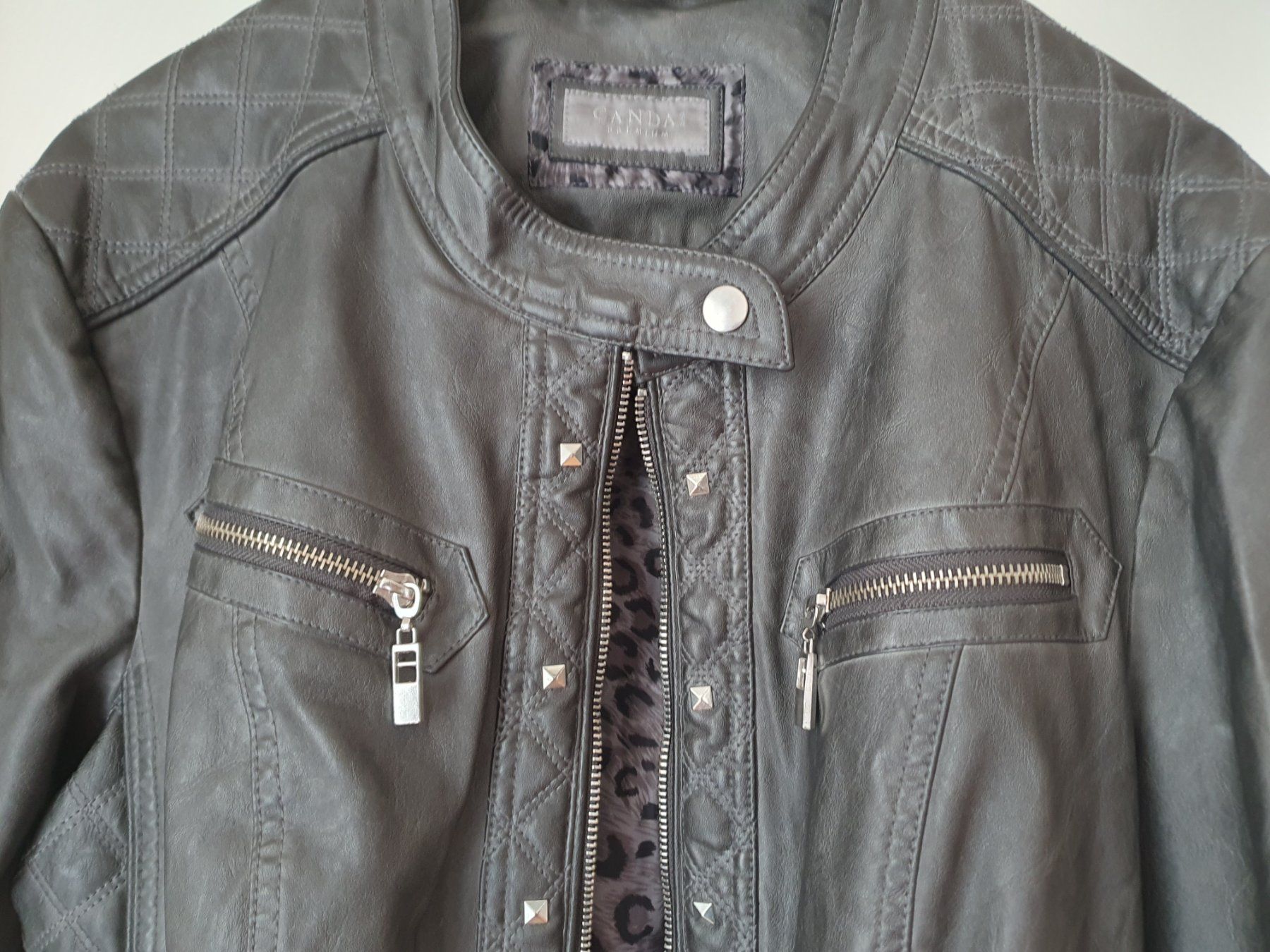C&A Giacche: Leichte Kunstlederjacke von Canda Gr. 50 Farbe Schlamm – Usato da Zweidlen venduto da Shubli 2