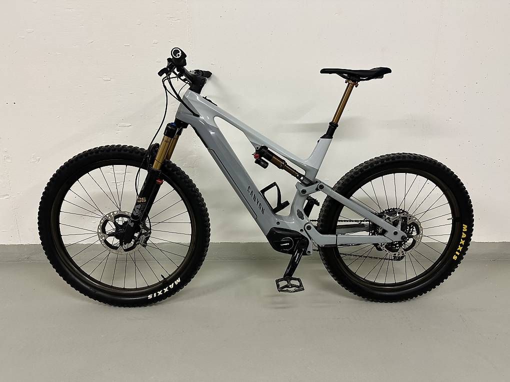 Canyon Biciclette: Canyon Spectral ON CF9 Vollcarbon Gr. L – Usato da Wallisellen venduto da vs92 1