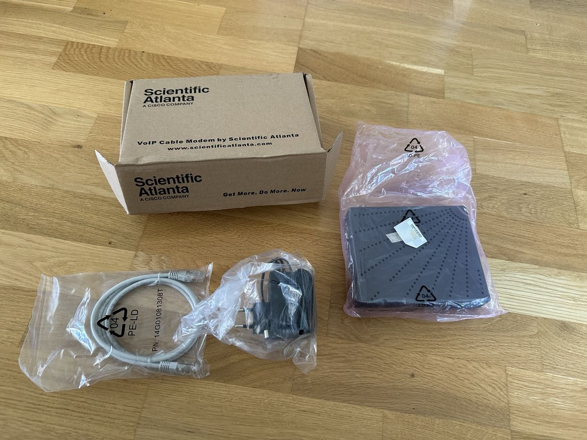 Cisco Modem & Router: Unbenutzter WLAN Router – Nuovo e nell'imballaggio originale da Zürich venduto da Svennieh