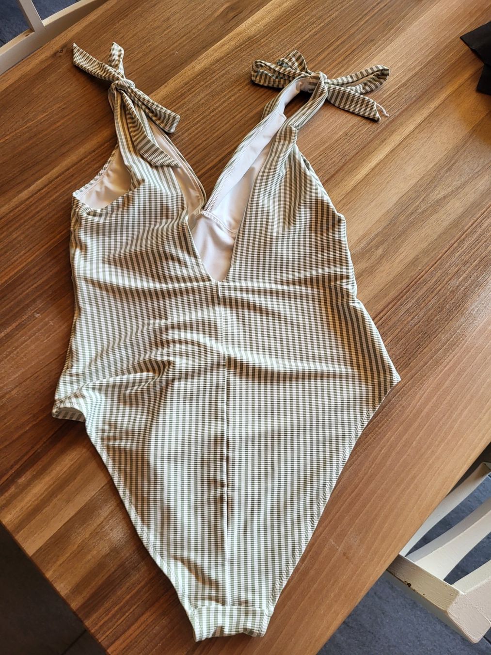 H&M Maillots de bain & Bikinis: Badeanzug Gr.44 – D'occasion à Matt par Pippilotta05 1