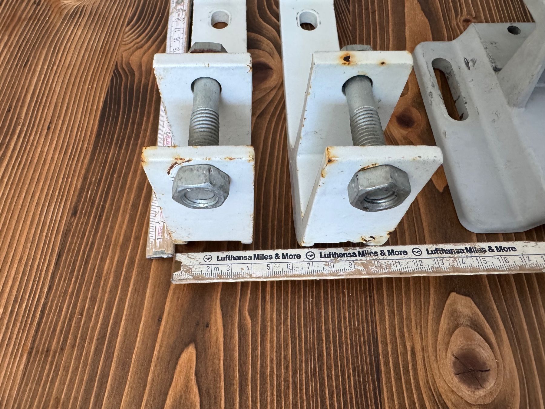 Supporti a parete: Storenhalterungen Metall 3 Stk. Gebraucht – Usato da Arisdorf venduto da imbeck 1