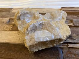 Bergkristall - Gips Druse roh