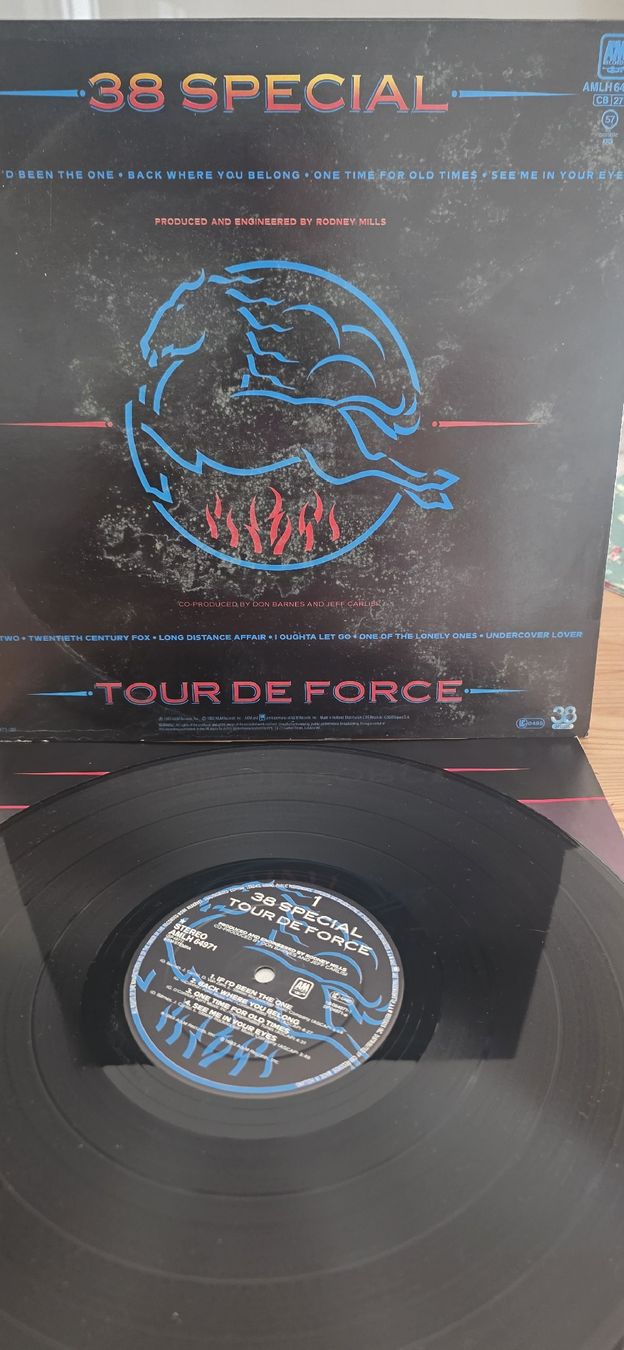 Schallplatten: 38 Special Tour De Force vinyle Vg,Vg – Gebraucht aus Yvonand von RF-VINYL 2