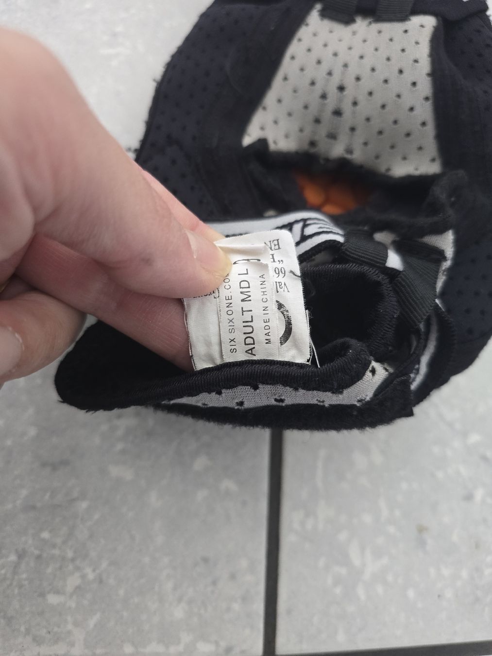 Protections: Sixsixone Ellbogenprotektoren – D'occasion à Zug par nic_wlj8 2
