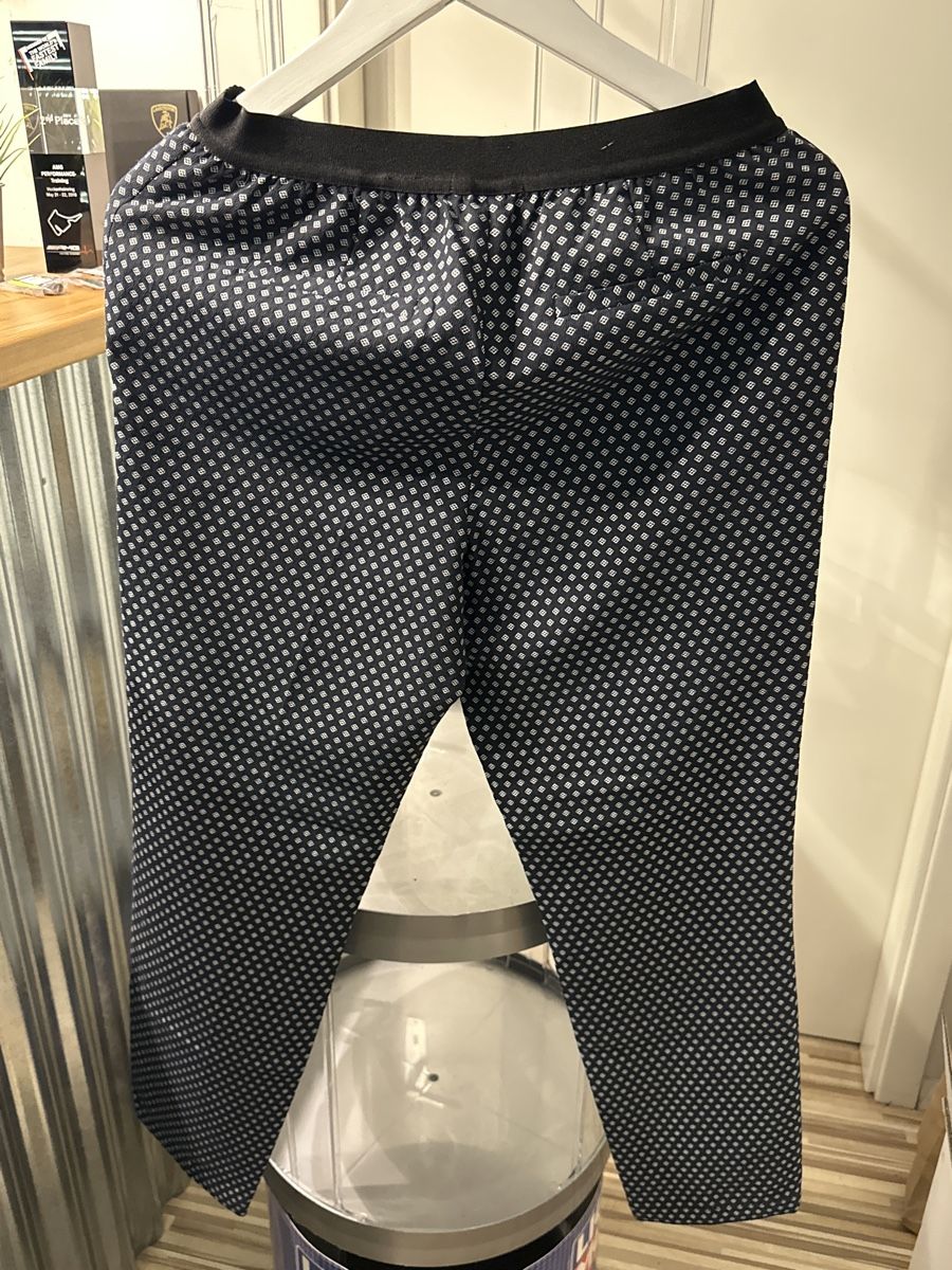 Opus Pantaloni: Stoffhose der Marke OPUS Grösse 36 – Usato da Bettwiesen venduto da Relux1 1