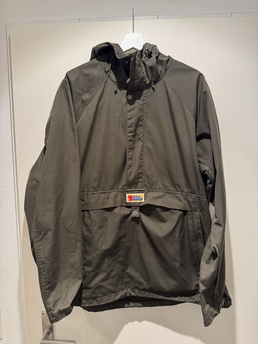 Fjällräven Giacche: Fjällräven Vardag Anorak L – Usato da Fehraltorf venduto da Ilgmeischter
