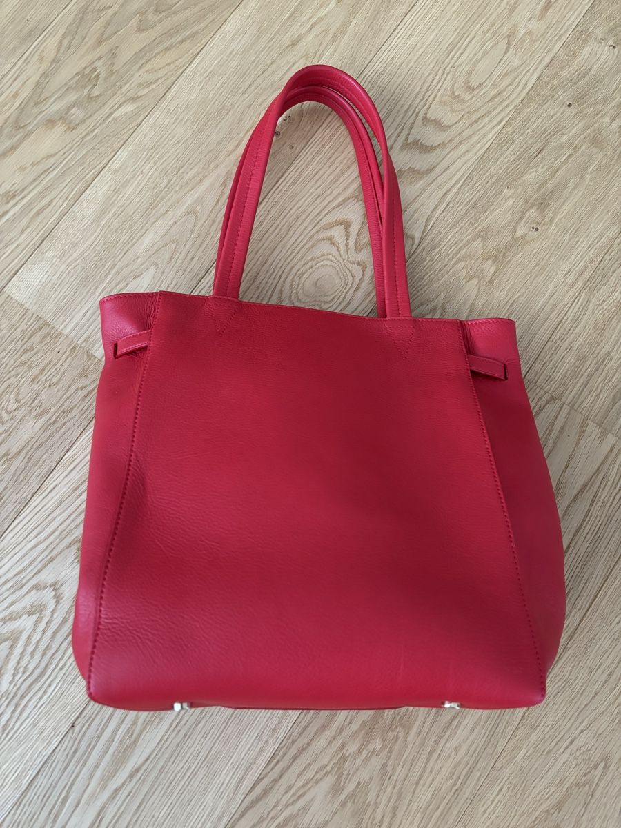 Guess Borse da donna: Sac Guess Luxe rouge en cuir – Nuovo e nell'imballaggio originale da Lonay venduto da car_l9sk 2