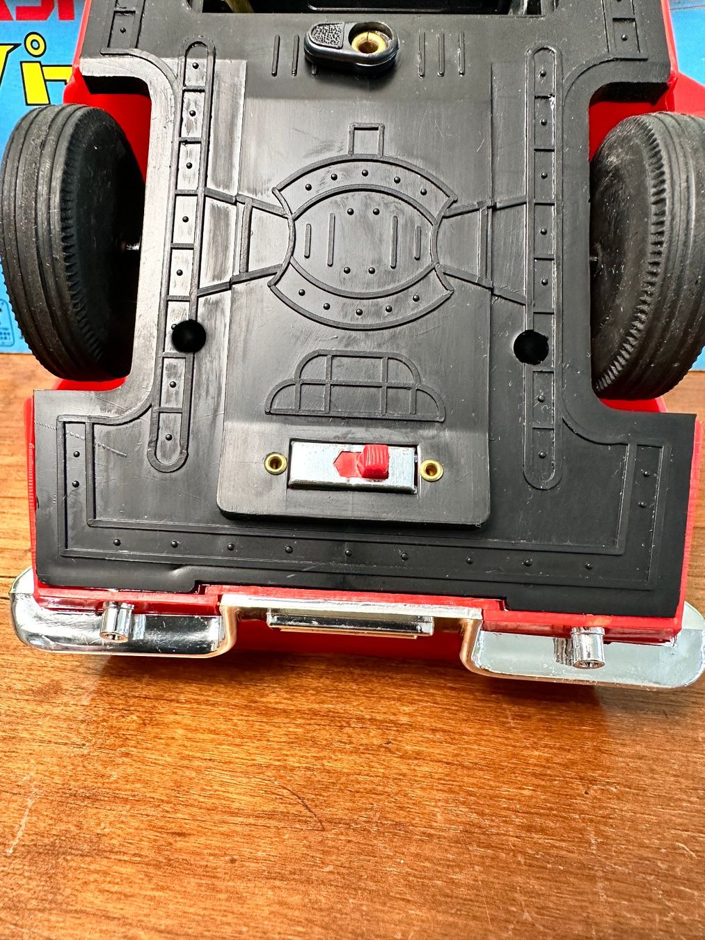 Chevrolet Automobili: Chevrolet Corvette Stingray , 30cm , Batterie , ELDON Japan – Usato da Seuzach venduto da Jage 8