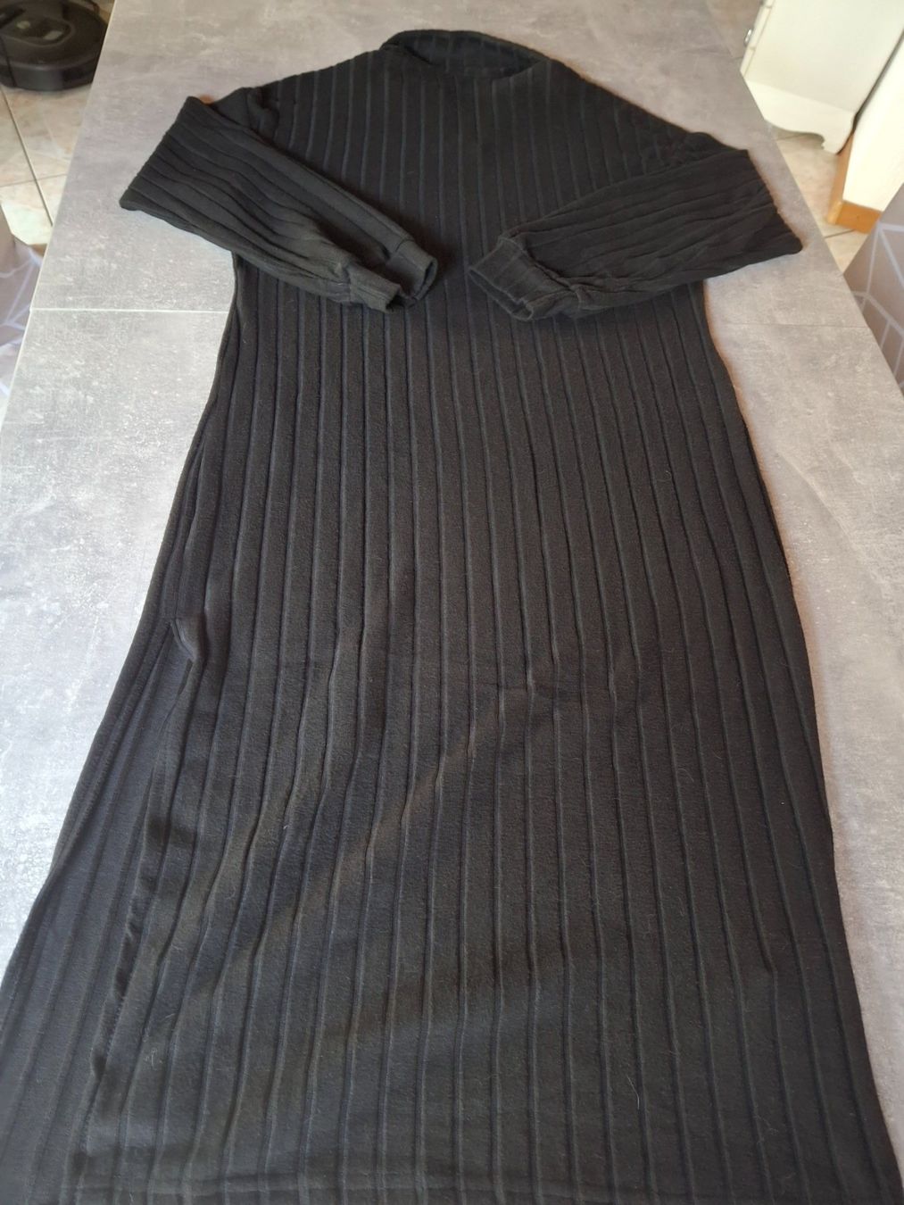 Vestiti: Robe noire taille M – Usato da Villiers venduto da san_jn5w 6