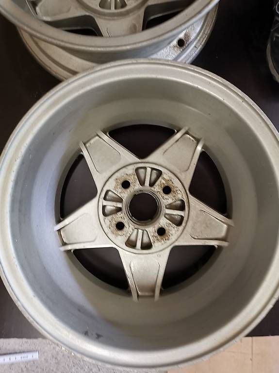 Cerchioni: Alfa Romeo Alu Felgen – Usato da Paspels venduto da rtach450 4