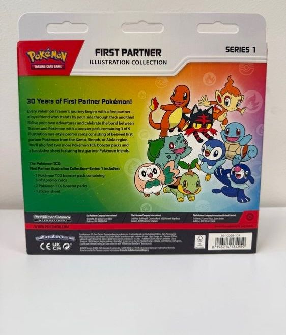 Pokémon Carte collezionabili: Pokemon First Partner Illustration Collection – Nuovo e nell'imballaggio originale da Würenlos venduto da Pipi-S24 1