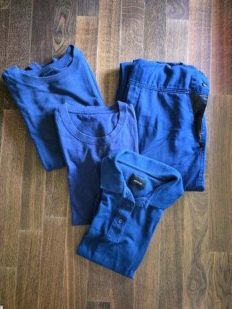 Blaue Arbeitskleidung mit Polo und Latzhose Grösse S/M