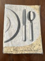 Neue ovale Tischdecke aus Papier von Tela mit Sternen