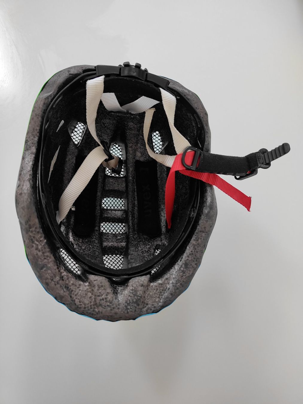 Uvex Caschi: Velohelm für Kinder – Usato da Kriens venduto da Ivana4 3