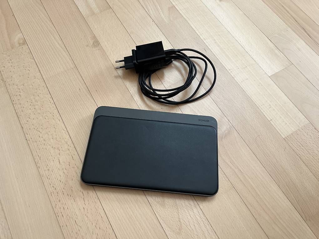 Ladegeräte: Nomad Base Station Pro  3 Geräte gleichzeitig laden. – Gebraucht aus Brügg BE von kdemian 1