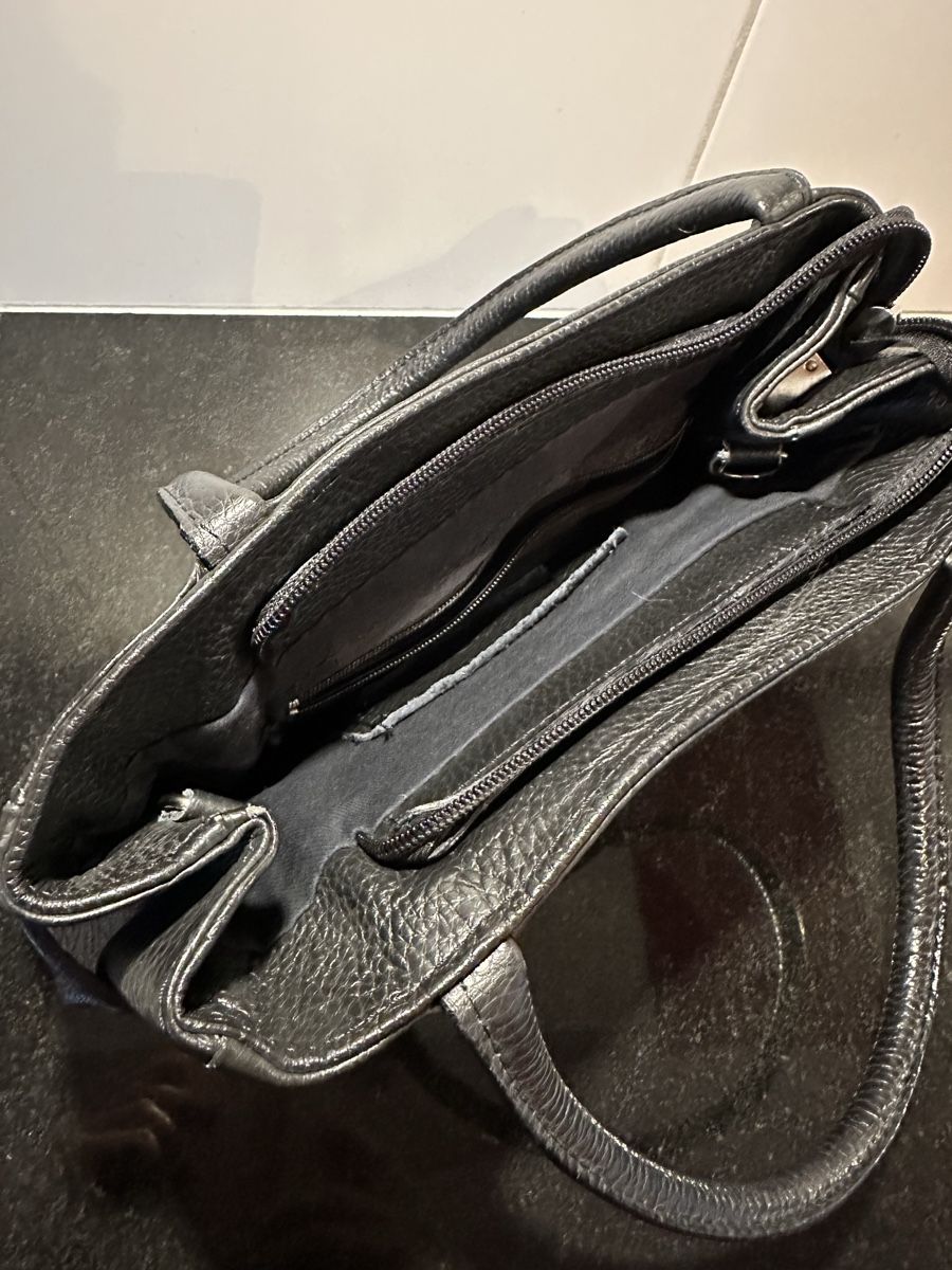 Borse da donna: Schwarze Ledertasche Handtasche inkl. Schultergurt – Nuovo (secondo la descrizione) da Münsingen venduto da Innchen 4