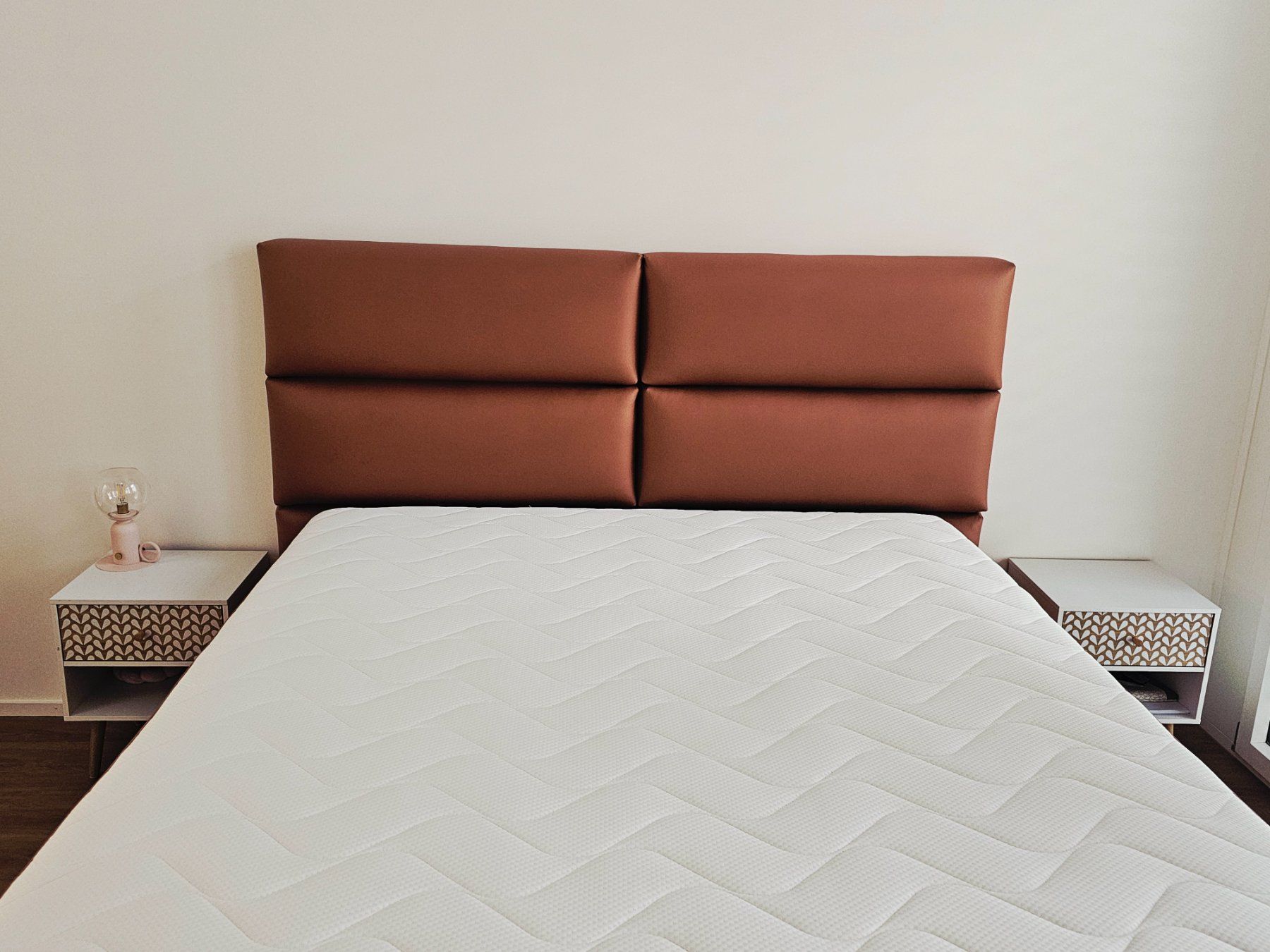 Conforama Letti: Lit Boxspring EDEN 160x200cm COGNAC Conforama – Usato da Prilly venduto da dan_8q52 4
