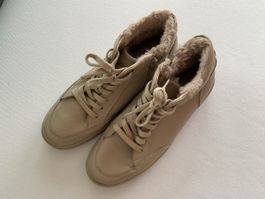 Damenschuhe Leder beige Grösse 38 gefüttert guter Zustand