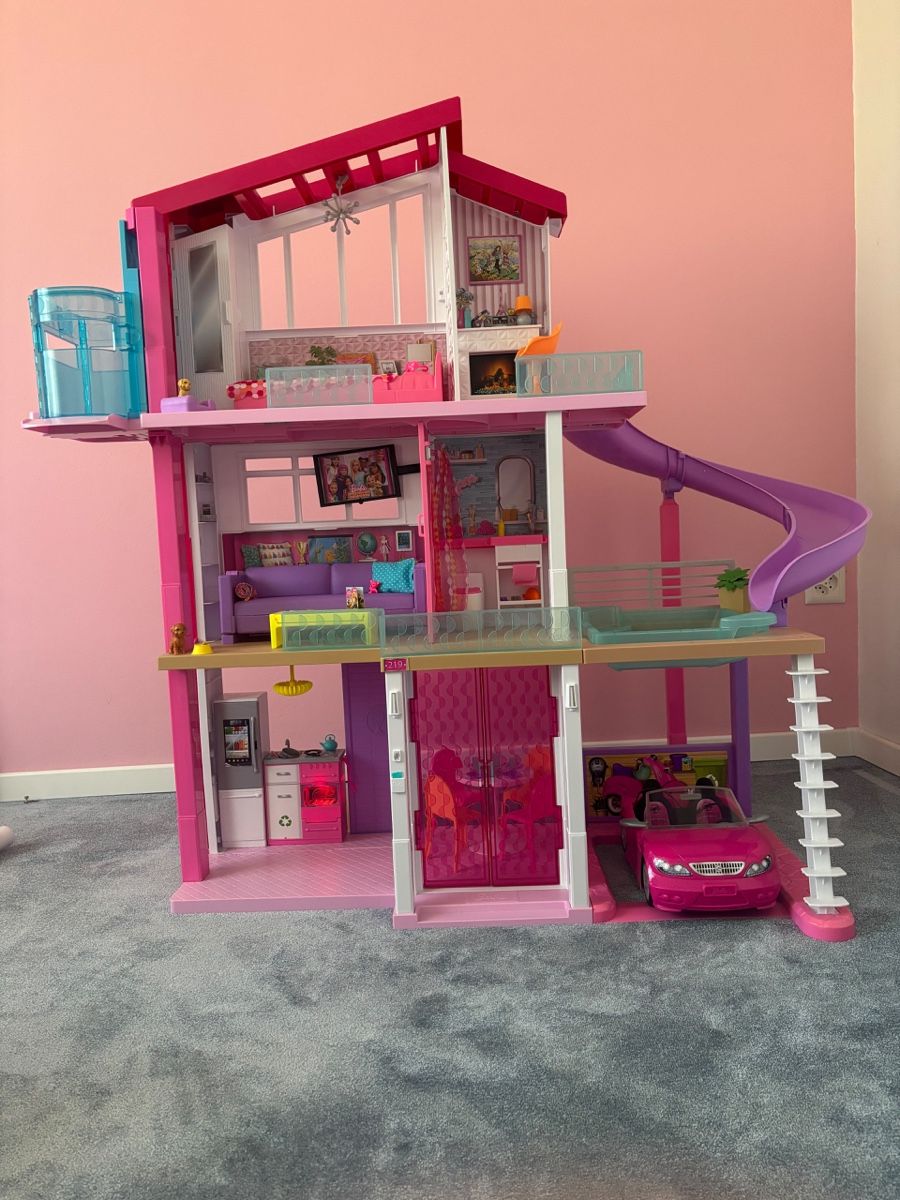 Barbie Puppenhäuser & -möbel: Barbie Traumvilla – Gebraucht aus Einsiedeln von ahckunst 1
