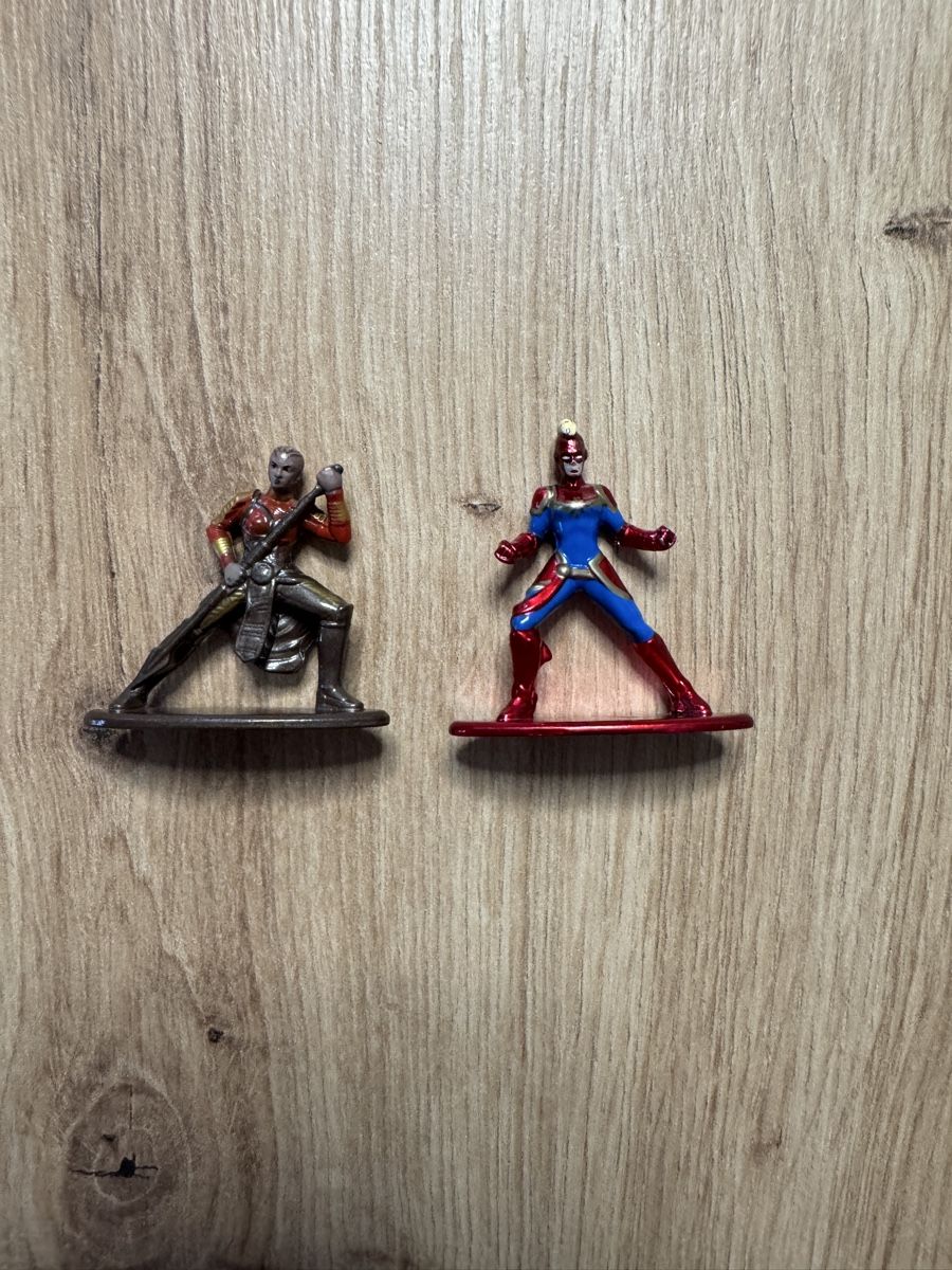 Marvel Figuren: Jada Toys Marvel Captain Marvel & Okoye Figuren Set – Gebraucht aus Biberist von etesummer