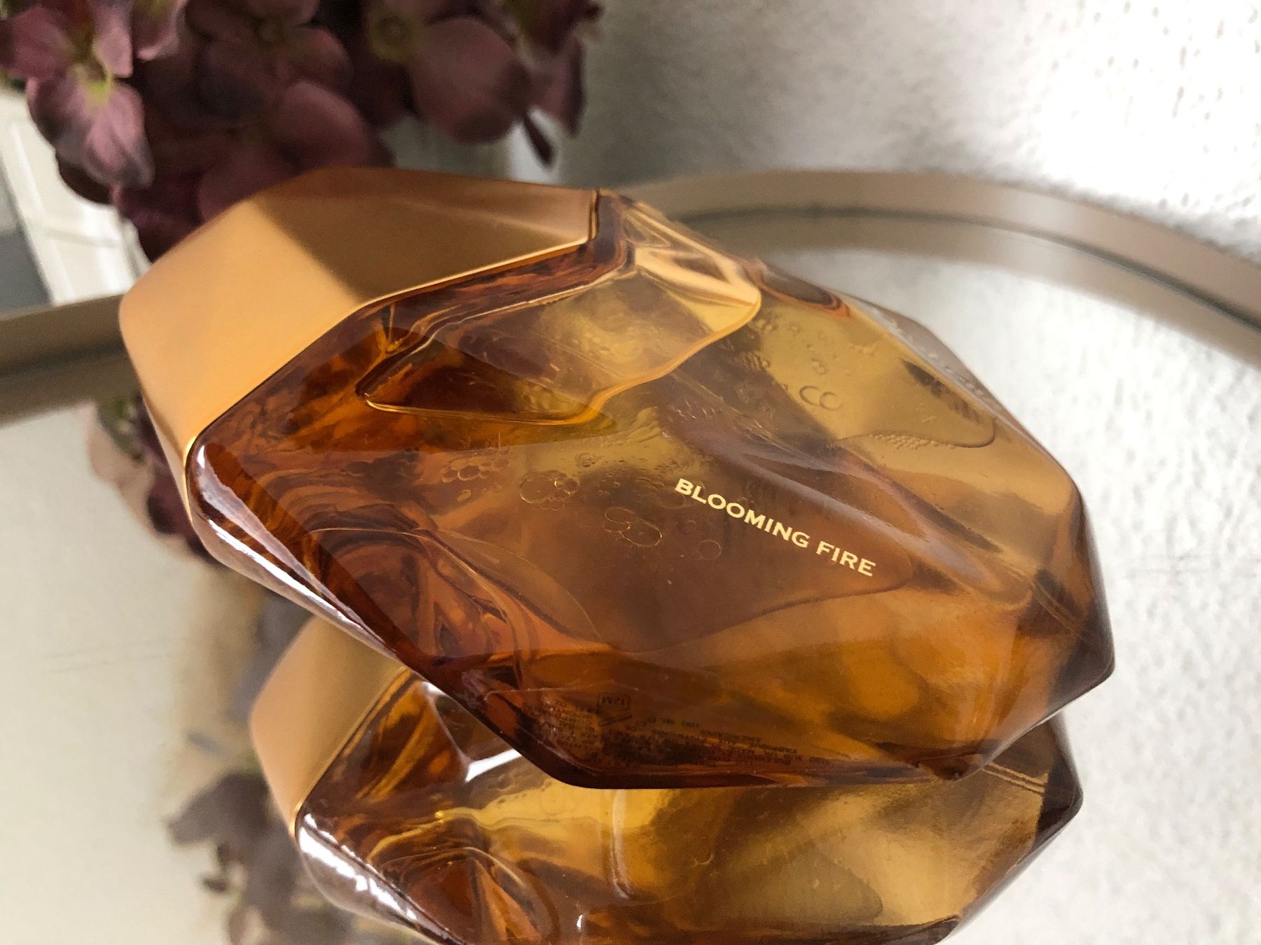 Profumi & Eau de Toilette: Orebella Blooming Fire von Bella Hadid – Usato da Schlossrued venduto da tinurued