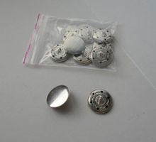 10 Stück Stahl / Metall Knöpfe