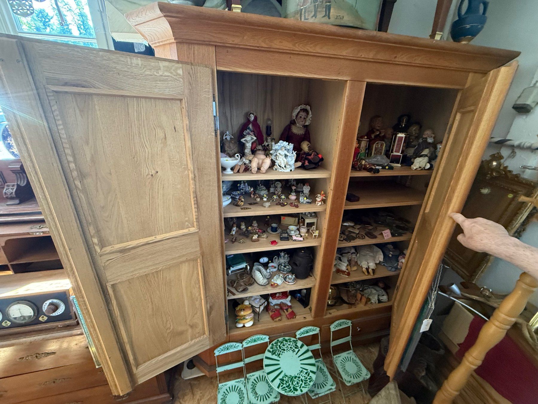 Armadi: Schrank Stil Biedermeier, Eiche geölt – Usato da Koblenz venduto da Forellenteich 2