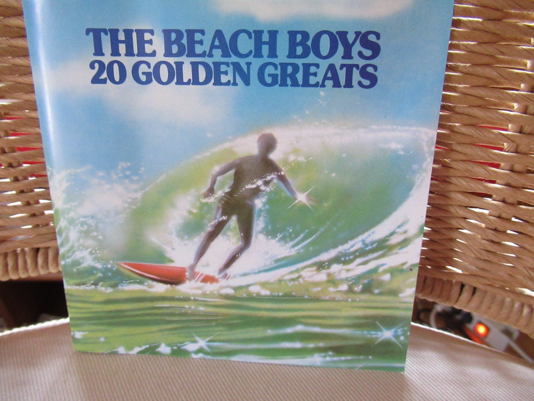CDs: THE BEACH BOYS - 20 GOLDEN GREATS – D'occasion à Grône par Mire01