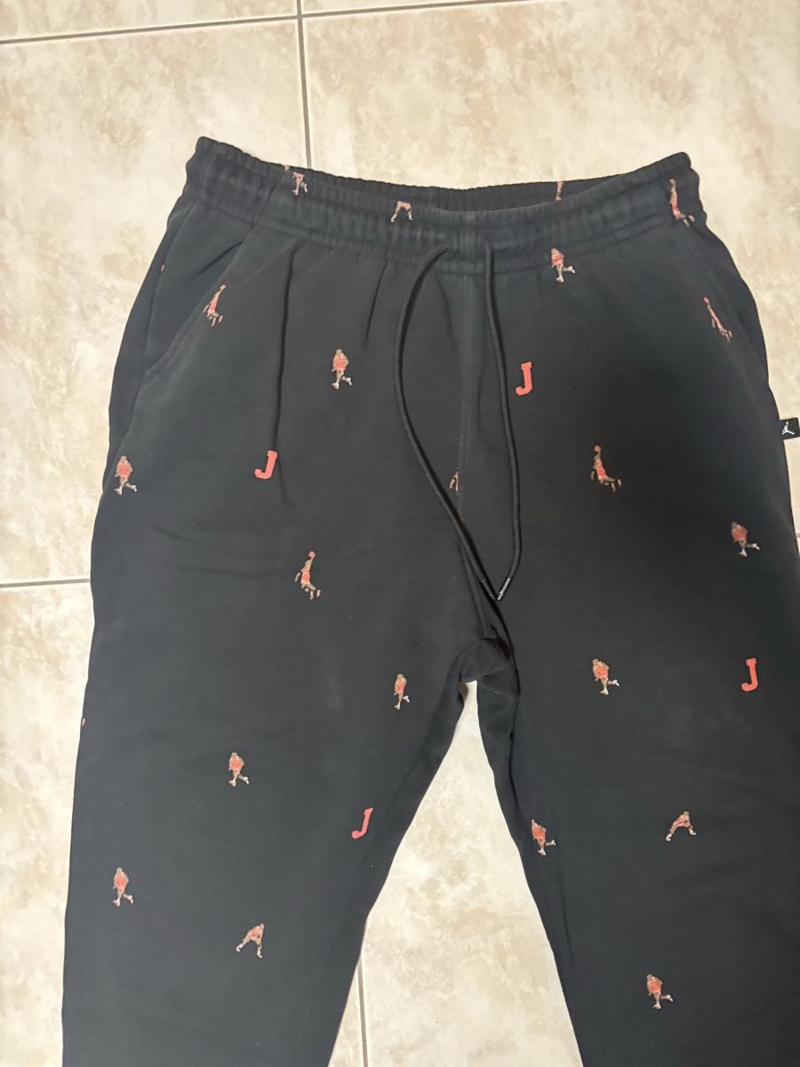 Jordan Pantaloni: Air Jordan Trainerhose – Usato da Uster venduto da oranger_pulli 1