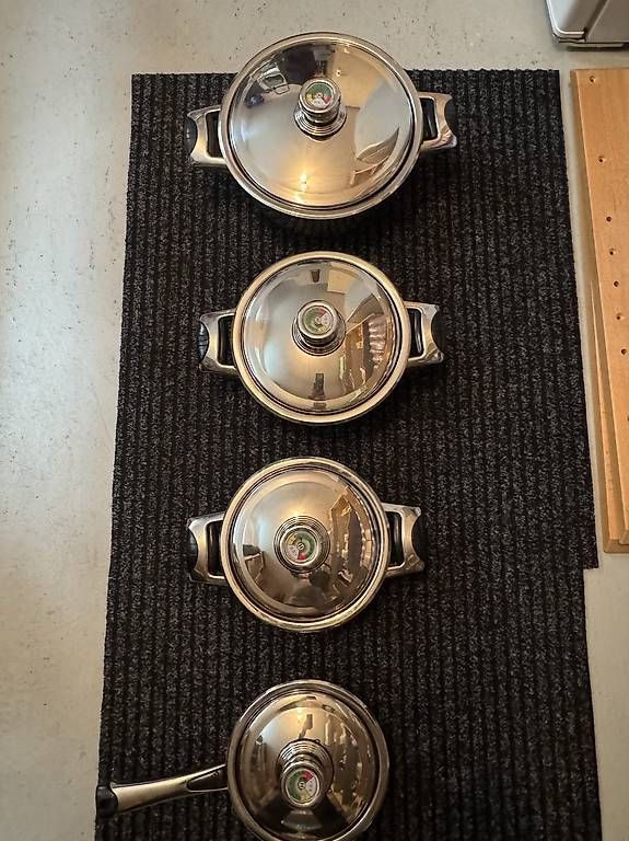 Padelle: 4 x Inox Pfannen Set + 1 – Nuovo (secondo la descrizione) da Schönenbuch venduto da Amaradona