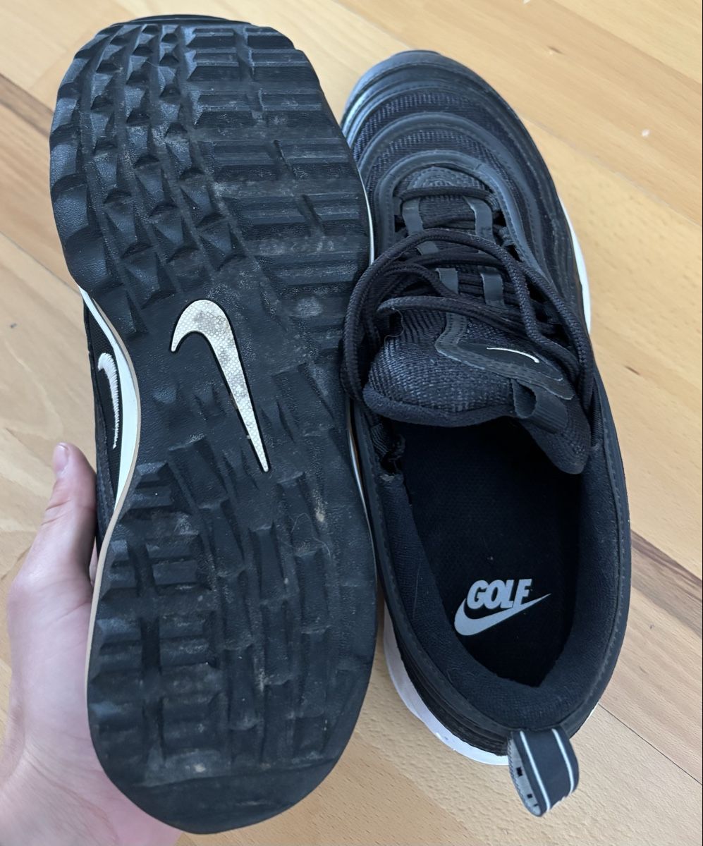 Nike Scarpe da uomo: Nike Golf Schuhe Schwarz – Usato da Chur venduto da Cuteclothes7k 1