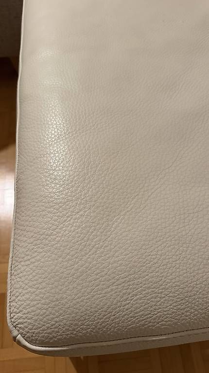 Ikea Hocker: Hocker weiß Leder Arild – Gebraucht aus Adliswil von thomasm85 2