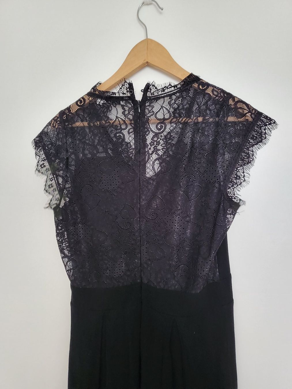 Kleider: Robe – Gebraucht aus bern von gsh_2w9d 2
