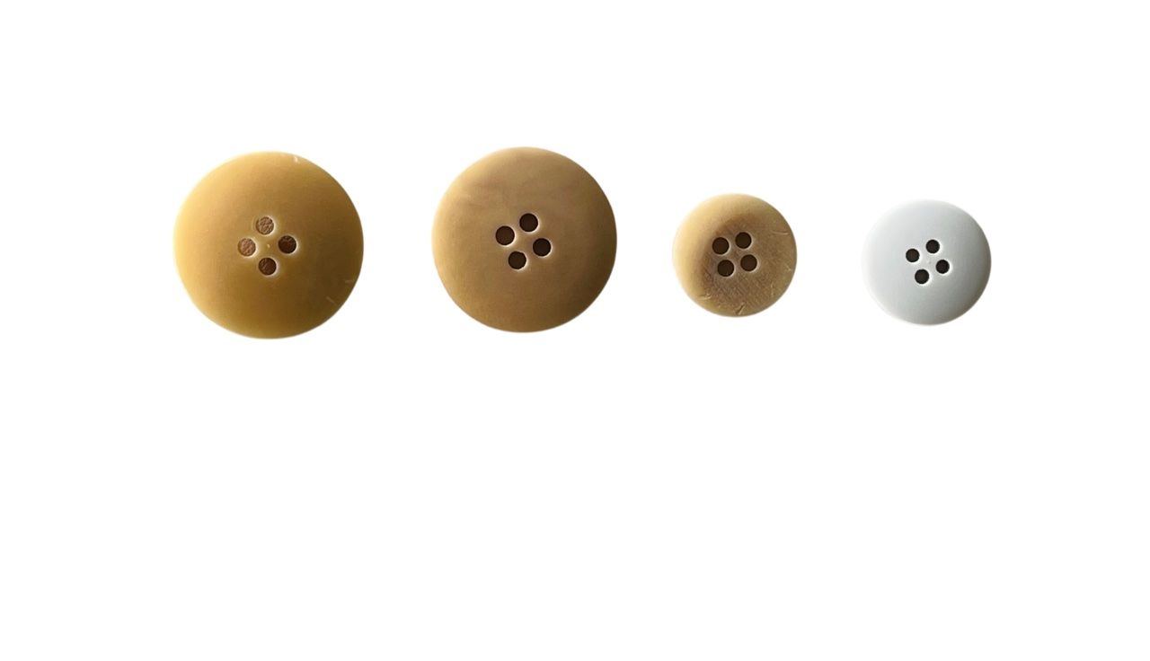 Knöpfe: 4 boutons HERMES – Gebraucht aus Genève von Bazarare 1