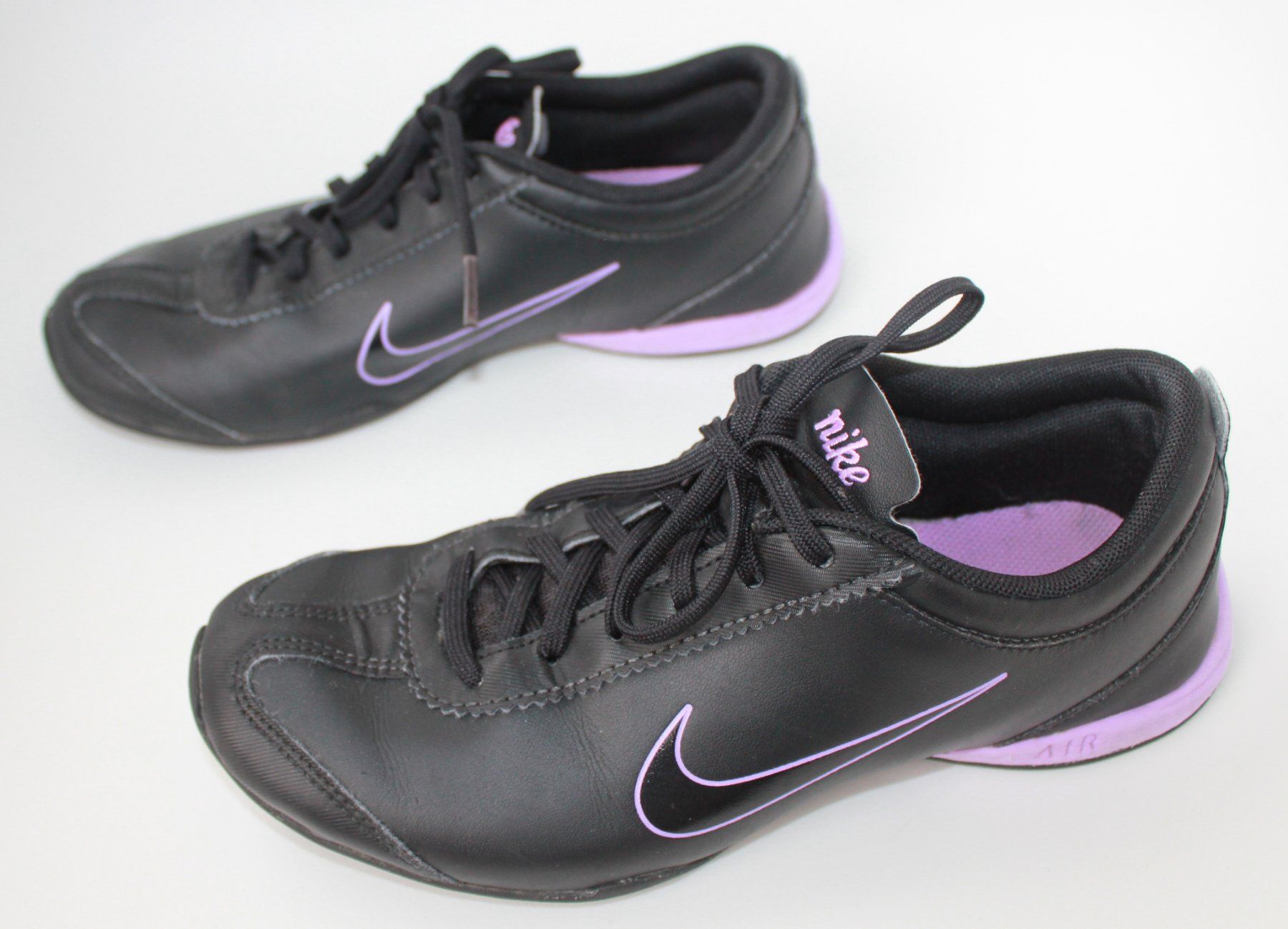 Nike Scarpe per ragazze: Baskets Nike Air  t. 36.5 – Usato da Peseux venduto da Gilloss 1