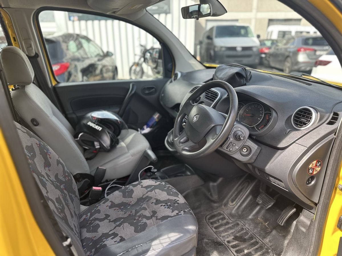 Renault Veicoli commerciali: Renault kangoo 1.6 110 – Usato da Cham venduto da sfl_txv9 3