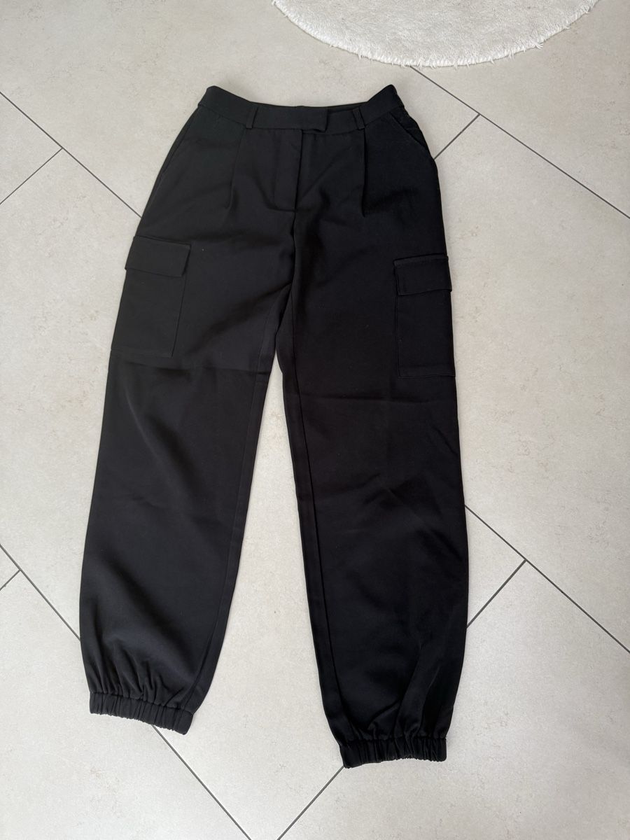 Pantaloni: Hose – Usato da visp venduto da Kmemo1