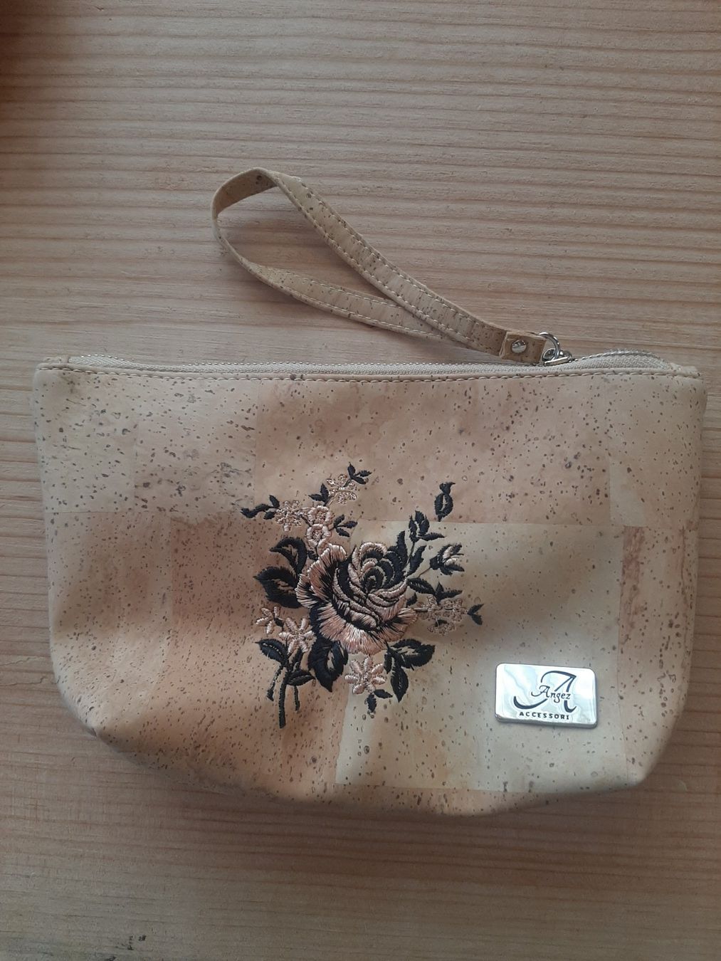 Borse da donna: Handgemachte Pochette aus Kork, handgemacht – Nuovo (secondo la descrizione) da Pontresina venduto da Sallinosbijoux 1