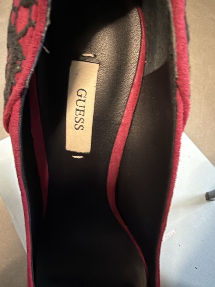 Guess Scarpe da donna: Guess Pumps 40 – Nuovo (secondo la descrizione) da Däniken SO venduto da NBdesign 1