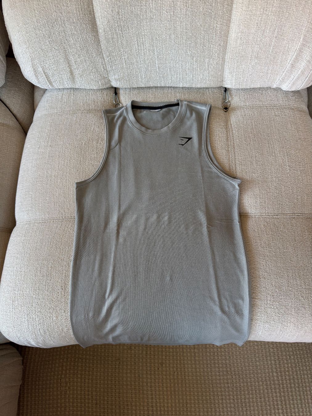 Gymshark T-shirt: Gymshark | Tanktop – Nuovo (secondo la descrizione) da Horgen venduto da onur_5 2
