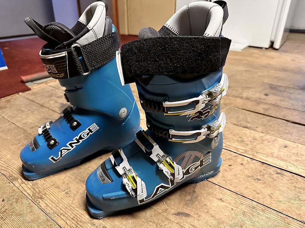 Scarpe da uomo: Lange Skieschuh Gr.42 – Usato da Altstätten SG venduto da Tinauen