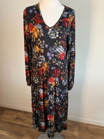 Kleid, Viskose, Gr. S-L, NP 89.-