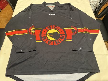 SC Bern Trainingstrikot Gameworn Junioren Grösse XXL