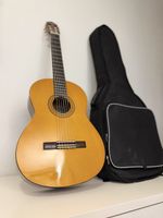 Guitare classique Yamaha avec housse bon état