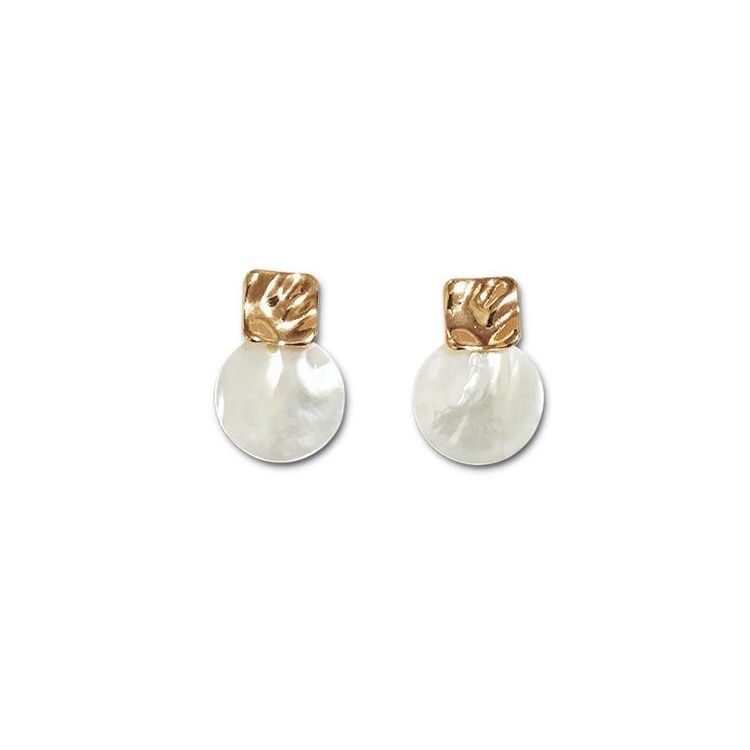 Orecchini pendenti & Orecchini a lobo: Shell stud earrings – Usato da Genève venduto da Ballpencase