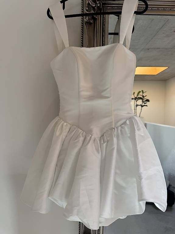 Vestiti: Hochzeitskleid mini – Usato da Balgach venduto da jul_655g 3