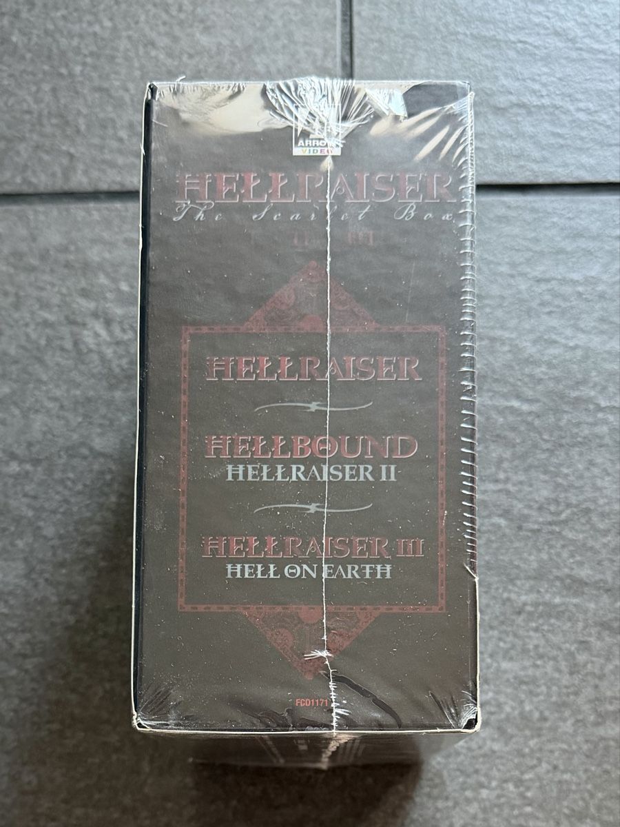 Alle DVDs: Hellraiser The Scarlet Box Arrow Video Blu-ray – Neu (gemäss Beschreibung) aus Zürich von cENS0R 1